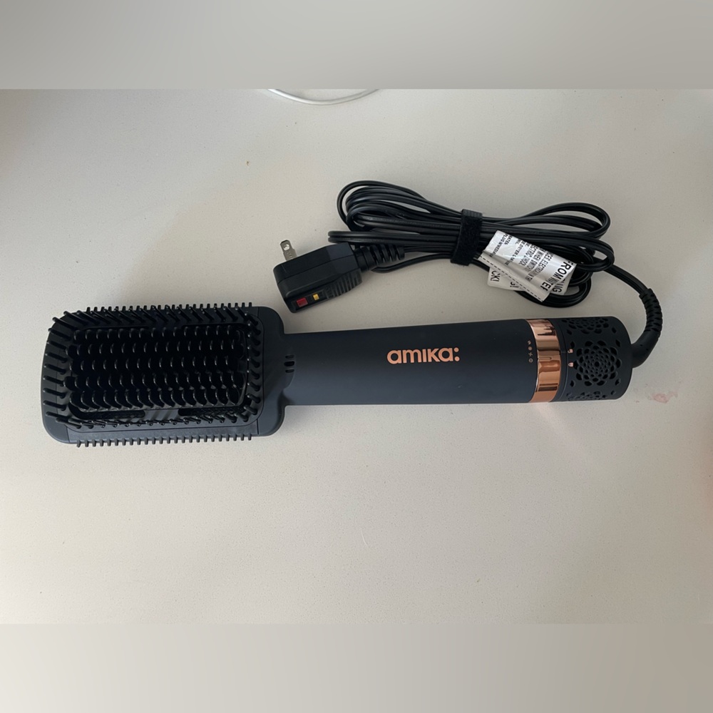 Amika Double Agent 2-in-1 Straightening Blow Dryer Brush